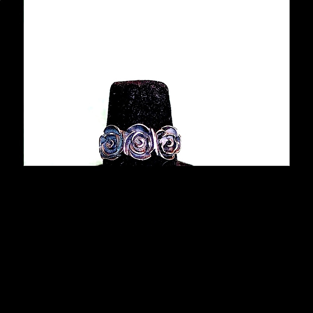 ROSE RING 3 STERLING SILVER ROSES VINTAGE EUC DAINTY DESIGN Size 6 - Picture 4 of 6
